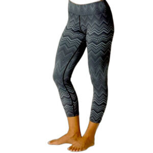 Prana Roxanne Gray Black Zigzag Pattern Cropped Leggings Size L